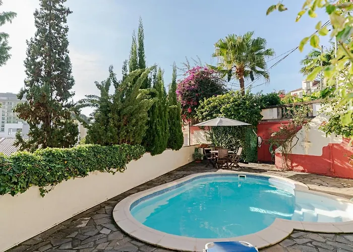 Quinta Florenca - By Wehost * Funchal